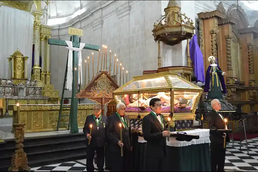 Imagen Procesión Del Santo Sepulcro Del Templo De Santo Domingo - Imagen 8